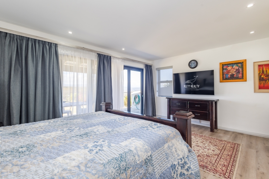 4 Bedroom Property for Sale in Baron View Western Cape